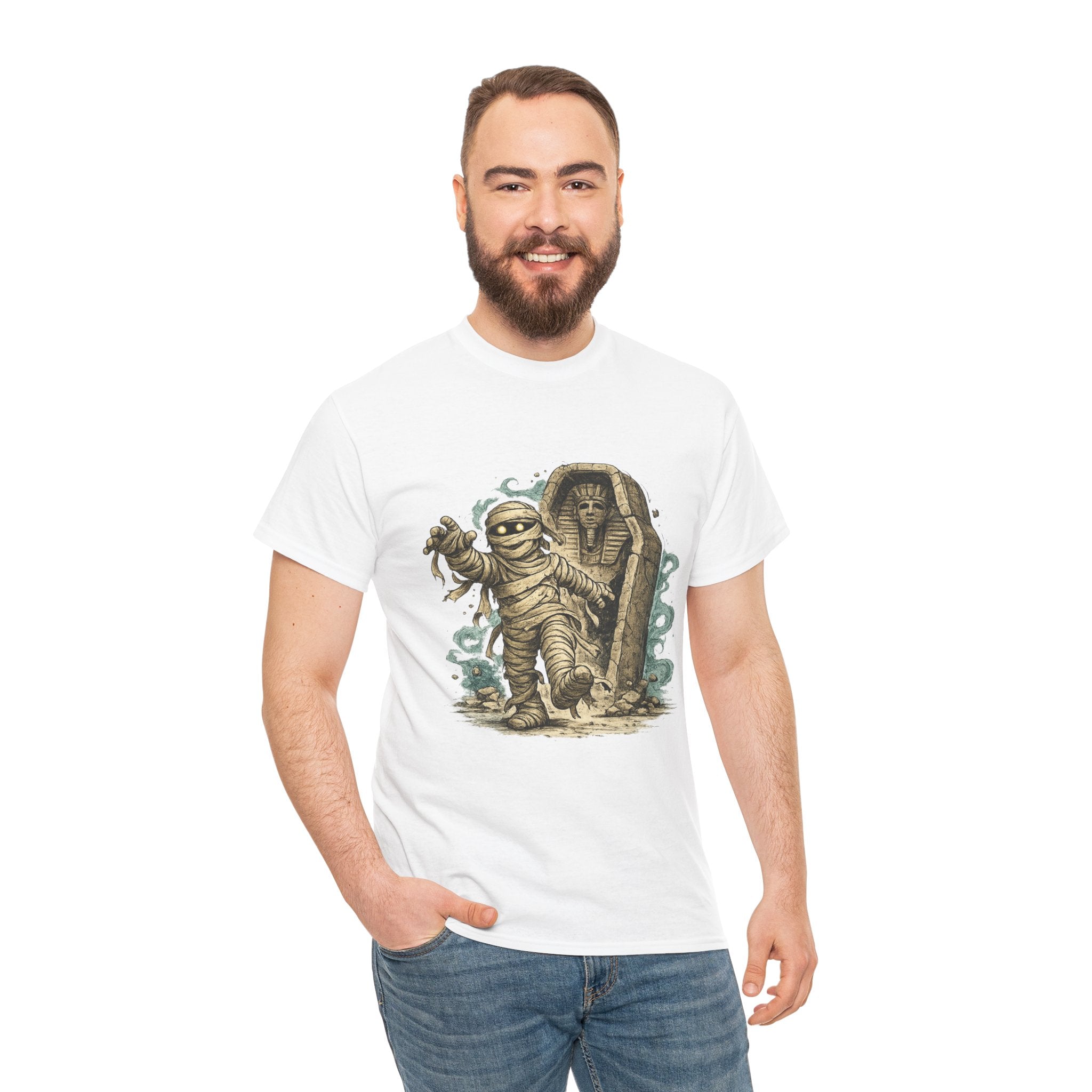 Playera Momia Ancestral · Vendas y Sarcófago de Otro Tiempo · Cute Cartoon Mummy Sarcophagus Halloween Tee