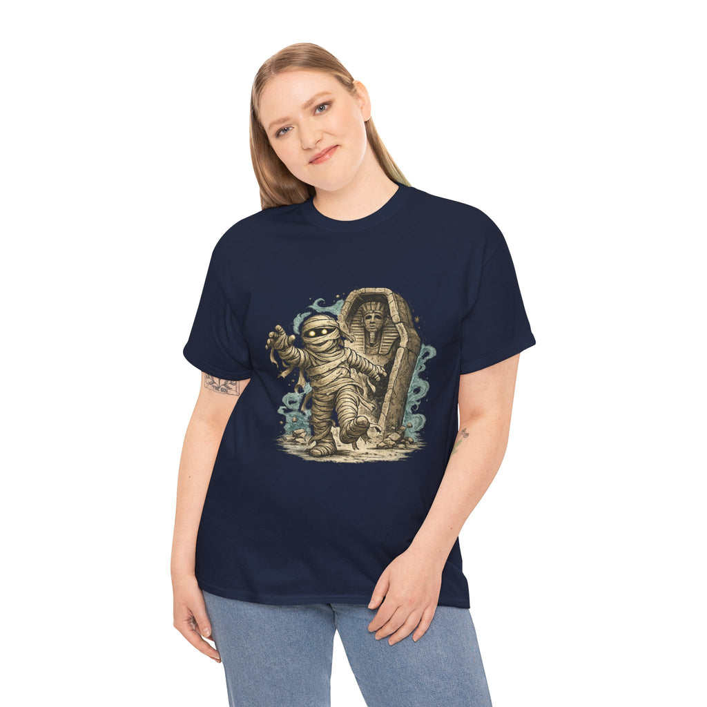Playera Momia Ancestral · Vendas y Sarcófago de Otro Tiempo · Cute Cartoon Mummy Sarcophagus Halloween Tee