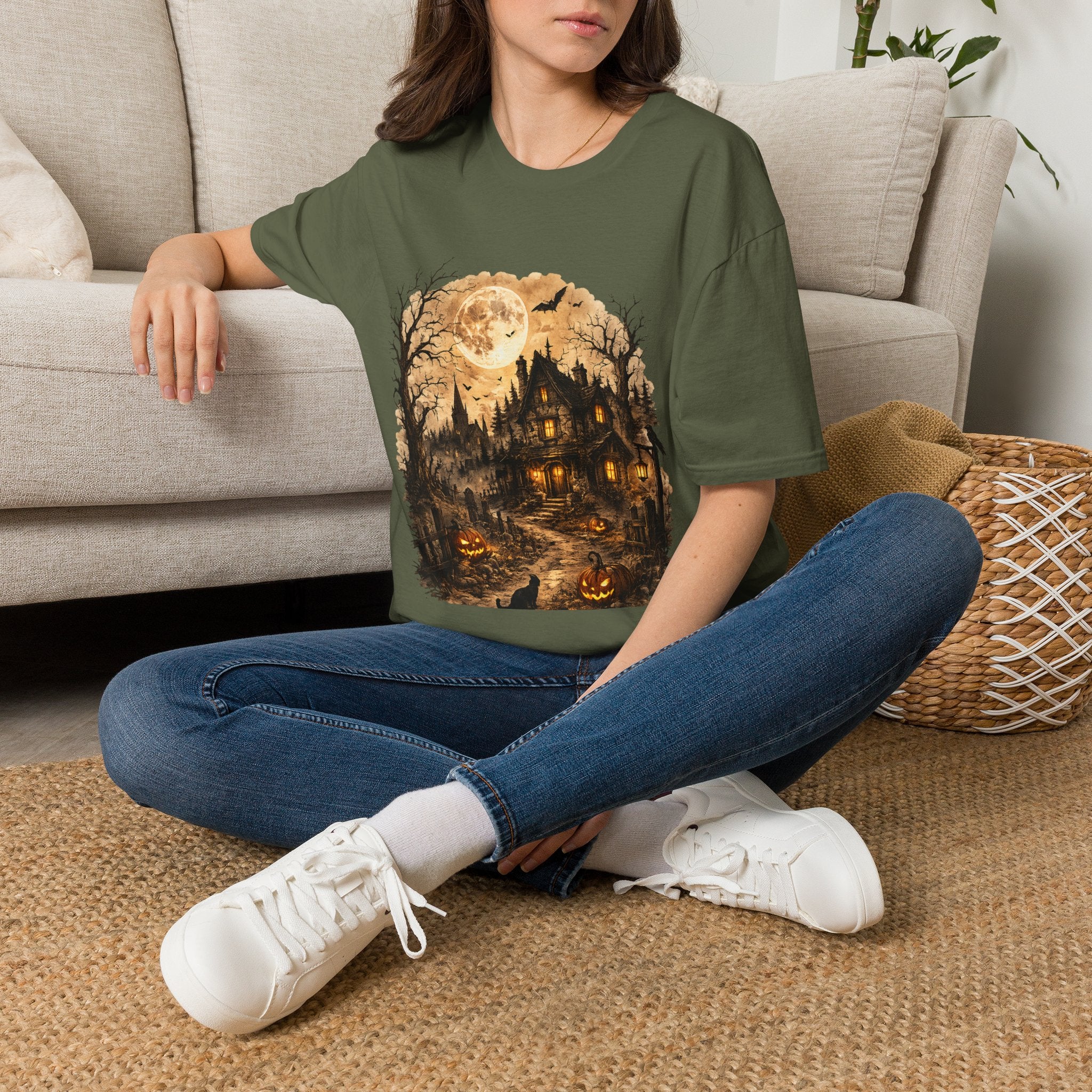 Playera Casa Embrujada · Luna Llena y Calabazas · Haunted House Gothic Halloween Tee