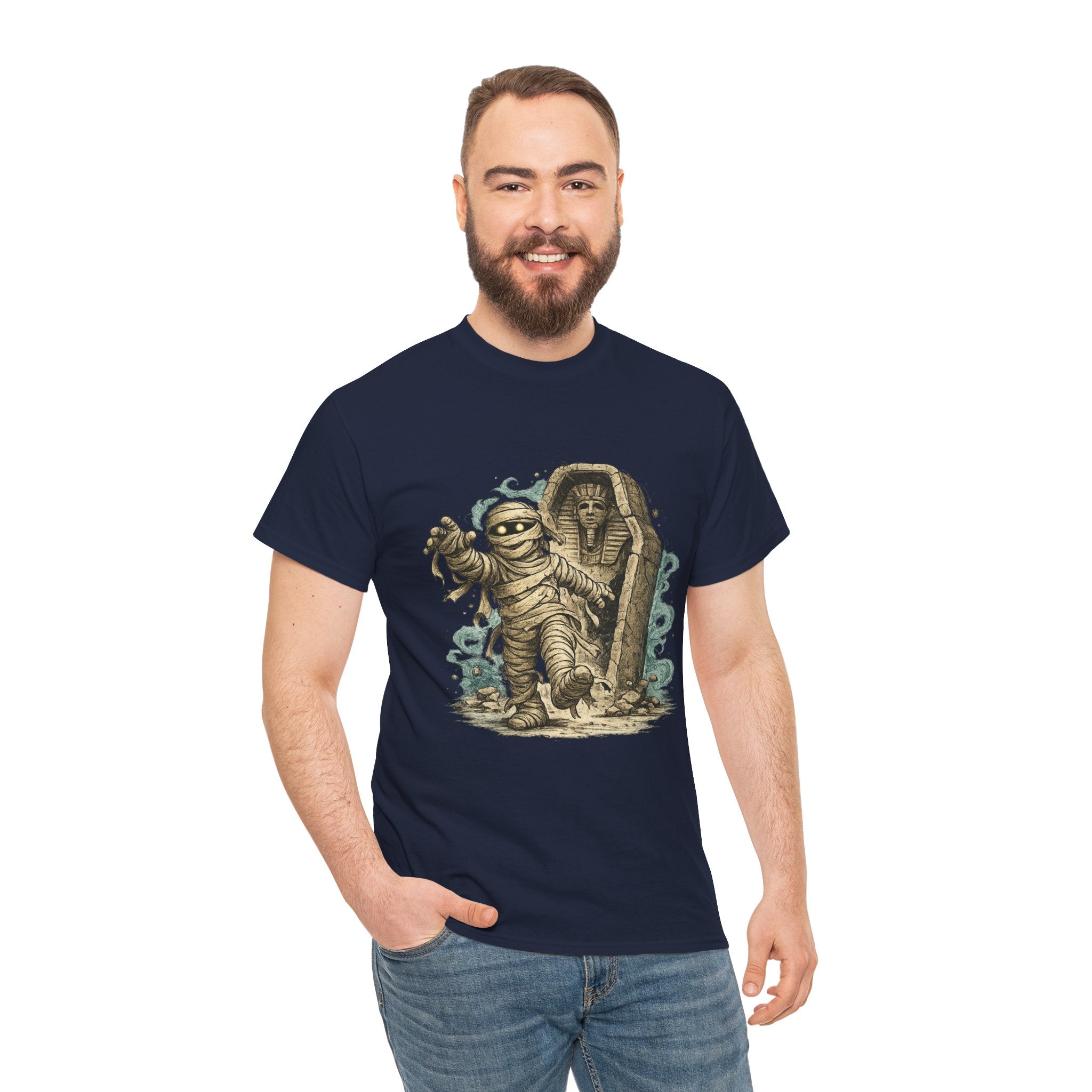 Playera Momia Ancestral · Vendas y Sarcófago de Otro Tiempo · Cute Cartoon Mummy Sarcophagus Halloween Tee